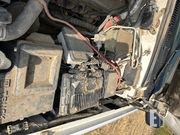 1996-chevrolet-3500-image-31