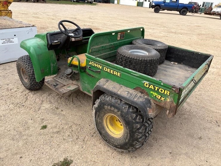 john-deere-gator-image-5