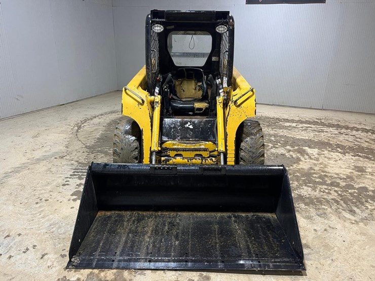 john-deere-317-image-8