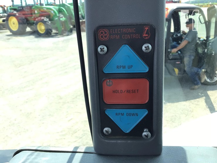 1992-white-6105-image-20