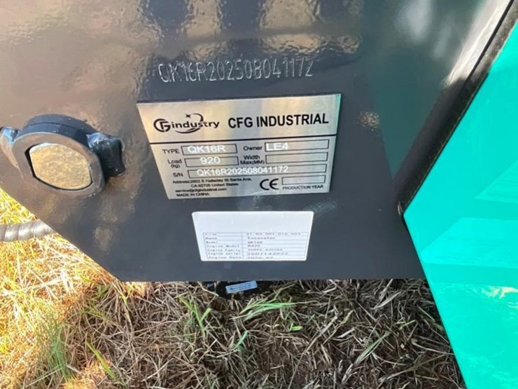 unused-cfg-qk16r-mini-excavator-(rato-15hp-bkt-image-9