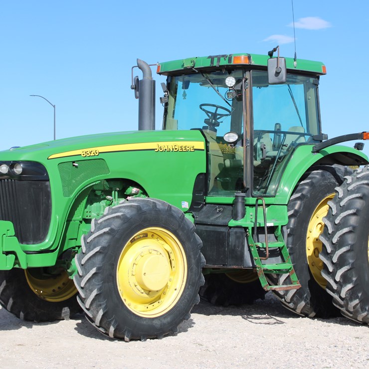 JOHN DEERE 8320