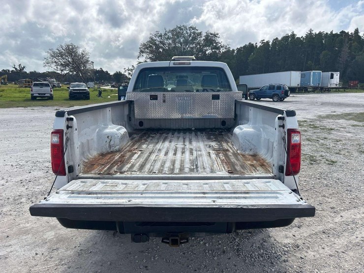 2015-ford-f350-image-18