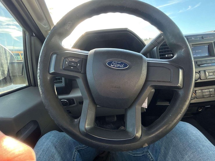 2016-ford-f150-image-13