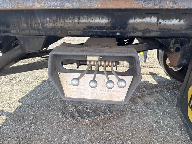 kenworth-rollback-tow-truck-image-15