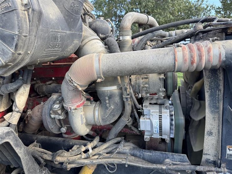 2005-peterbilt-387-image-13