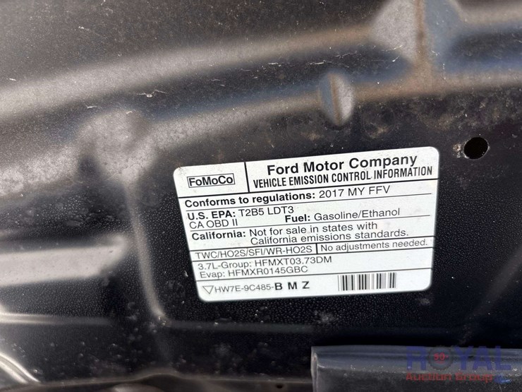 2017-ford-explorer-image-10