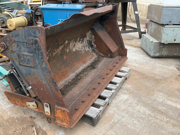 #239-•-cat-high-dump-bucket-image-1