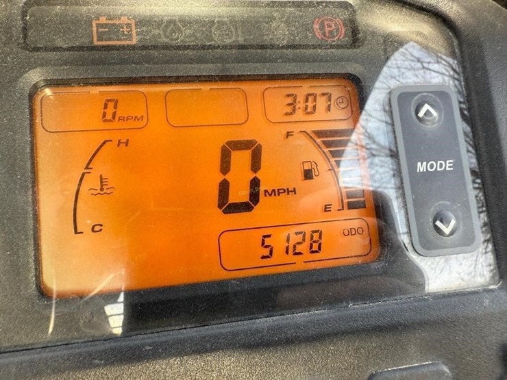 2014-john-deere-gator-image-14