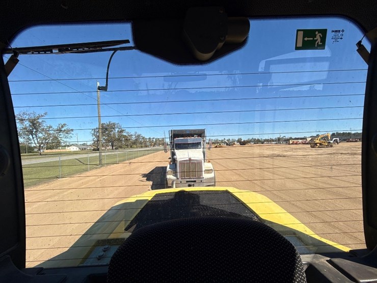 2017-bomag-bw211-image-24