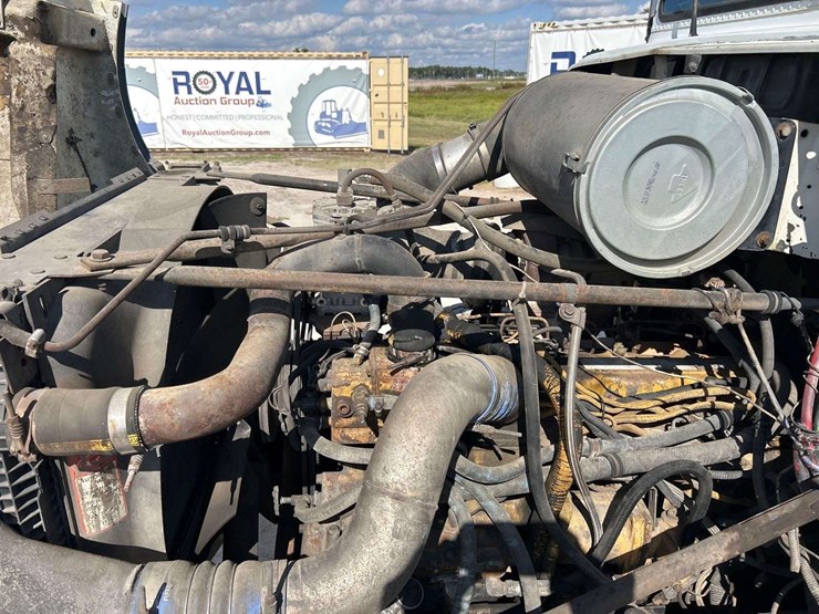 1996-freightliner-fld112sd-t/a-dump-truck-image-9