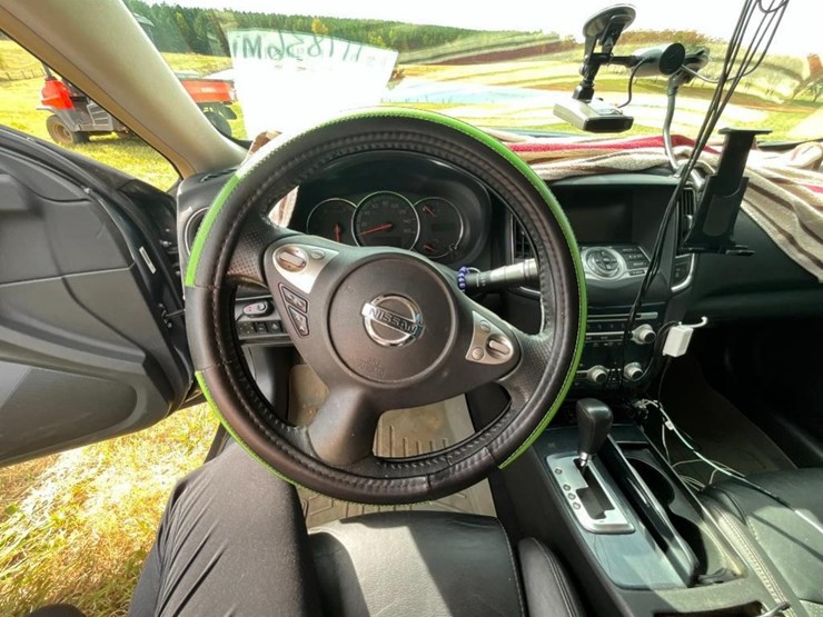 2014-nissan-maxima-**salvage-title**-image-17