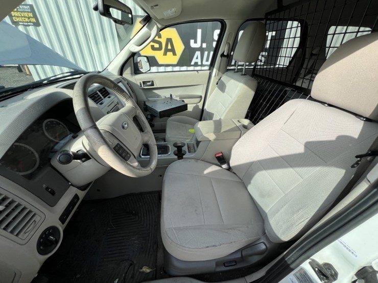 2010-ford-escape-hybrid-image-20