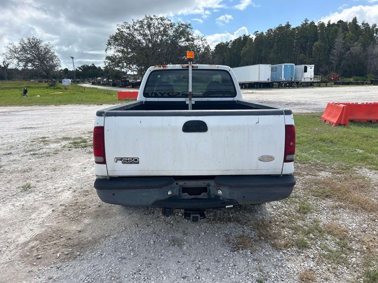 2000-ford-f250-image-18