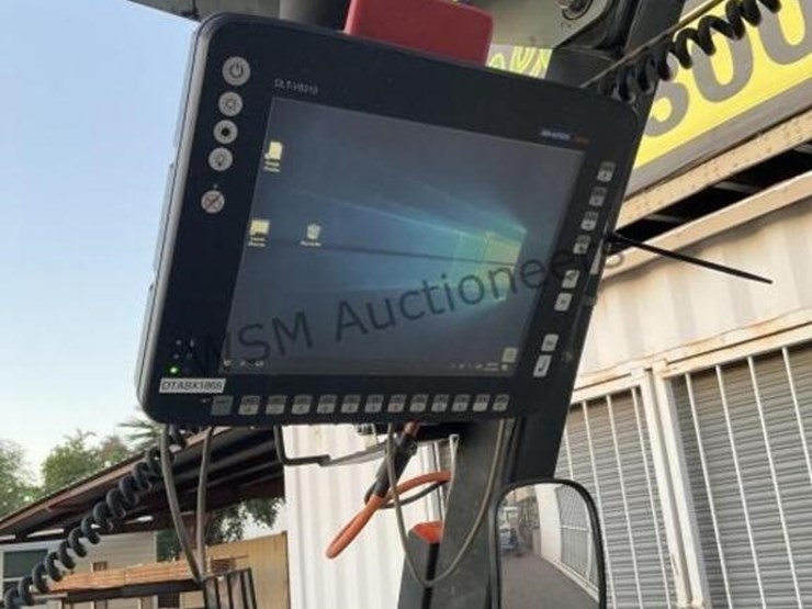 unicarrier-forklift-image-12