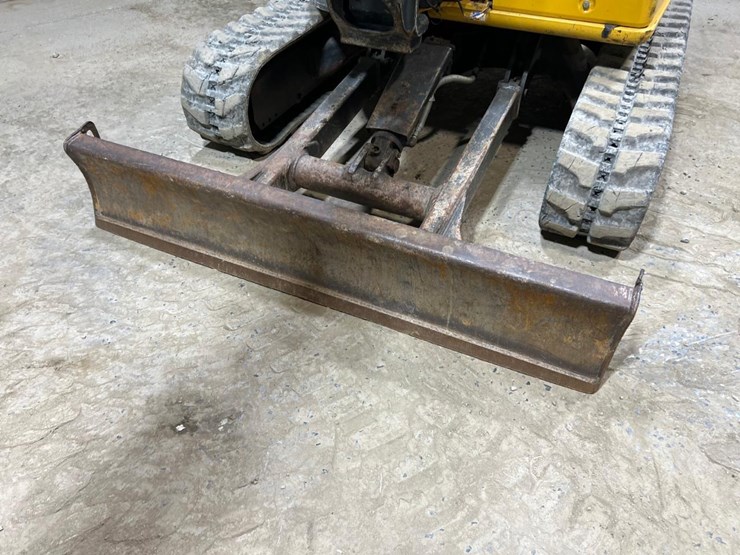 2015-deere-35g-image-12