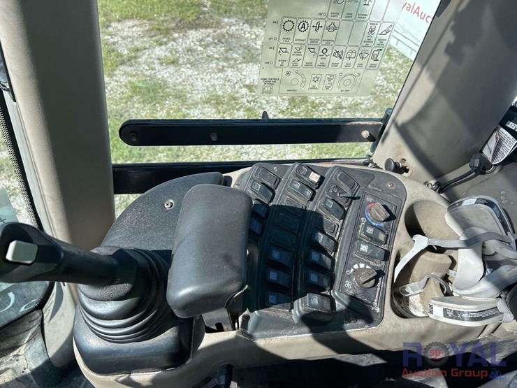 2016-case-821f-image-24