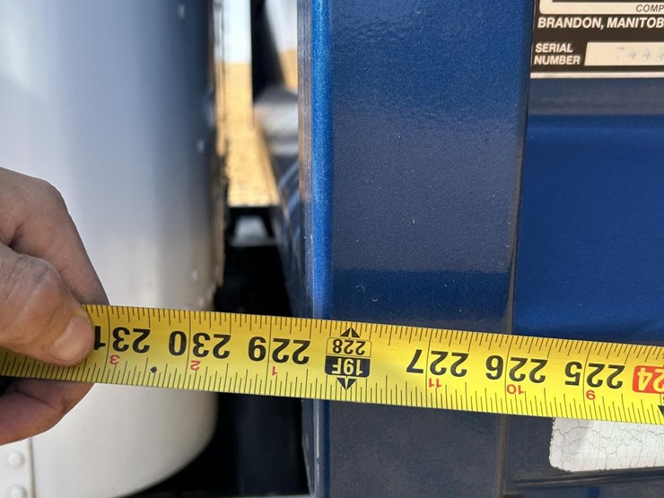 1995-freightliner-fld112-image-13