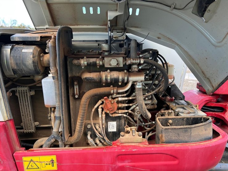 2017-takeuchi-tb260-image-20