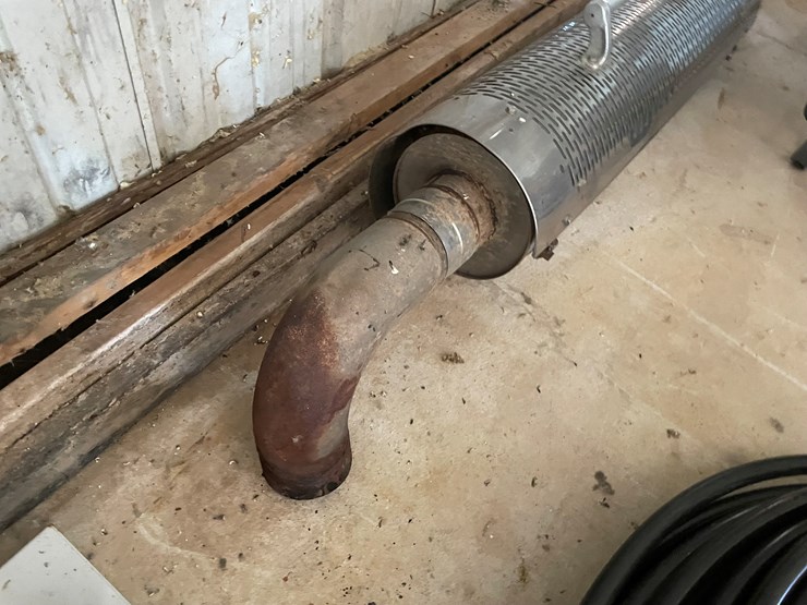 #1089-•-semi-exhaust-stack-image-2