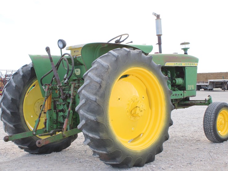 1962-john-deere-2010-image-5