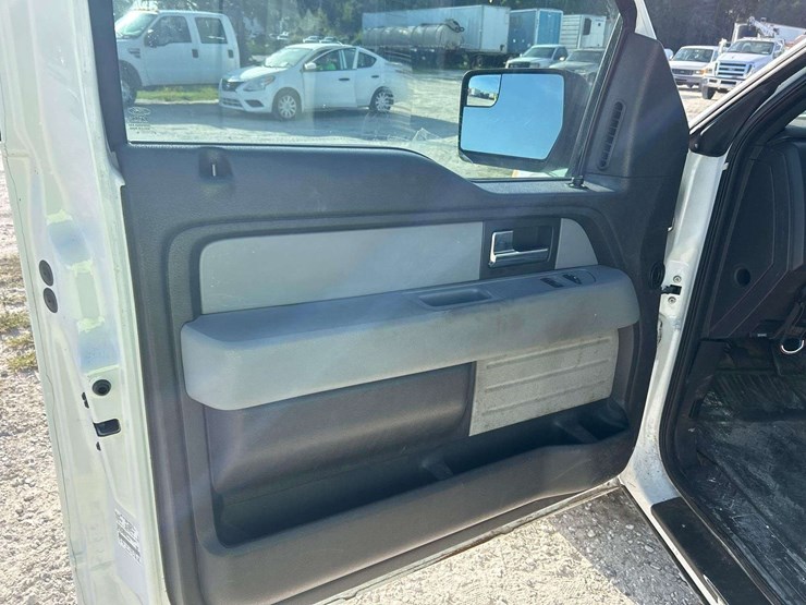 2013-ford-f150-image-13