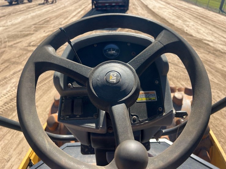 caterpillar-cp44-image-25