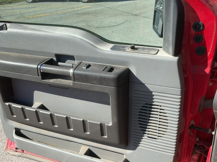 2012-ford-f250-image-35