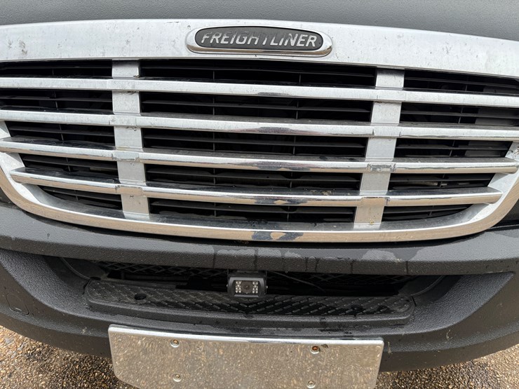 2008-freightliner-sprinter-2500-image-26