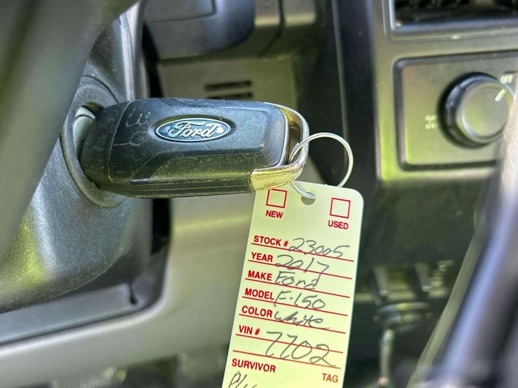 2017-ford-f150-image-28