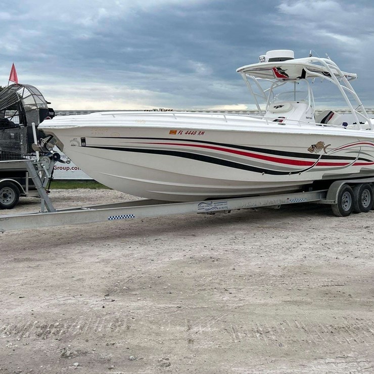 2014 Glasstream 360 SCX Twin 400R Mercury's with Triple Axle Aluminum Trailer