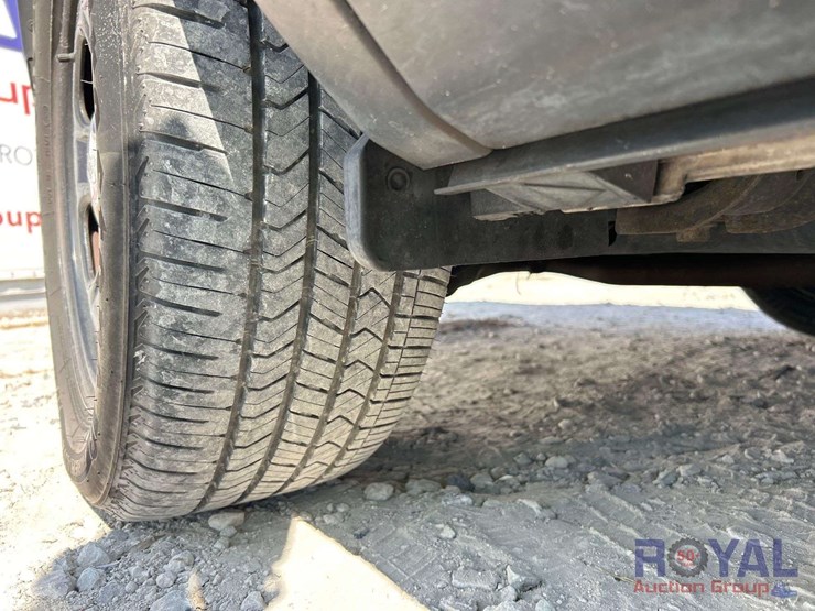 2018-ford-explorer-image-25