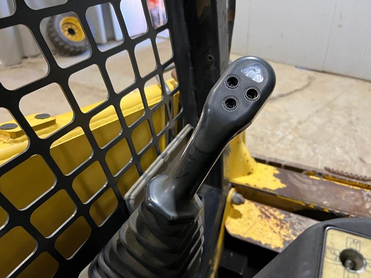 komatsu-sk1020-image-20