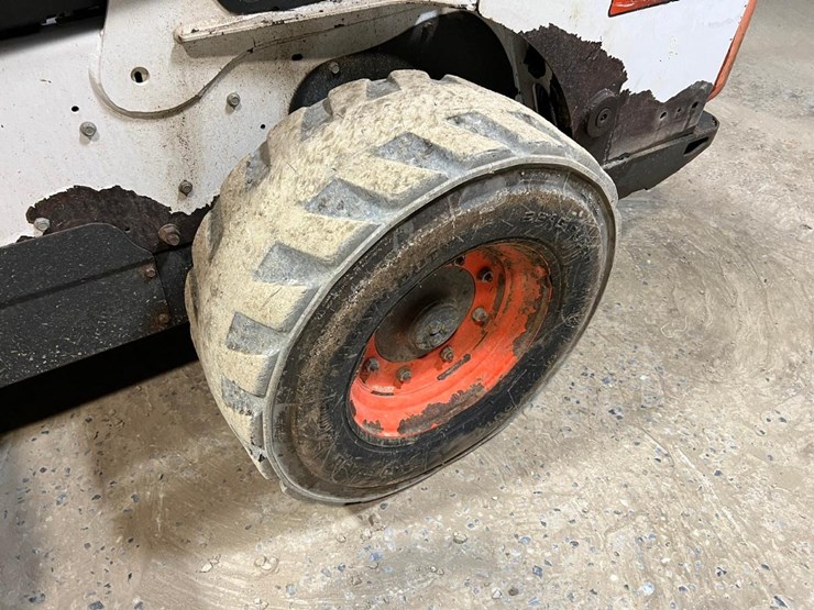 bobcat-s750-image-13