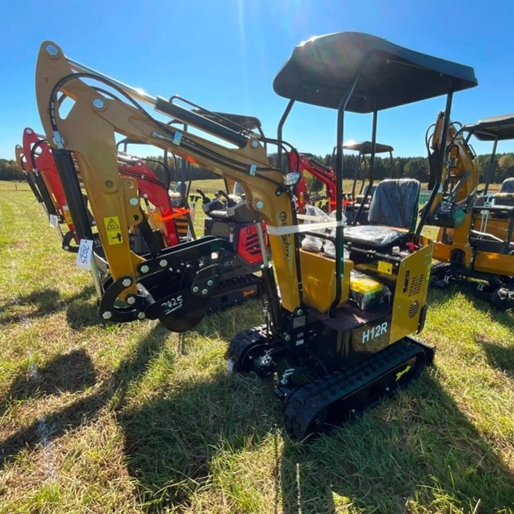 UNUSED CFG H12R MINI EXCAVATOR (420CC GAS ENGINE,