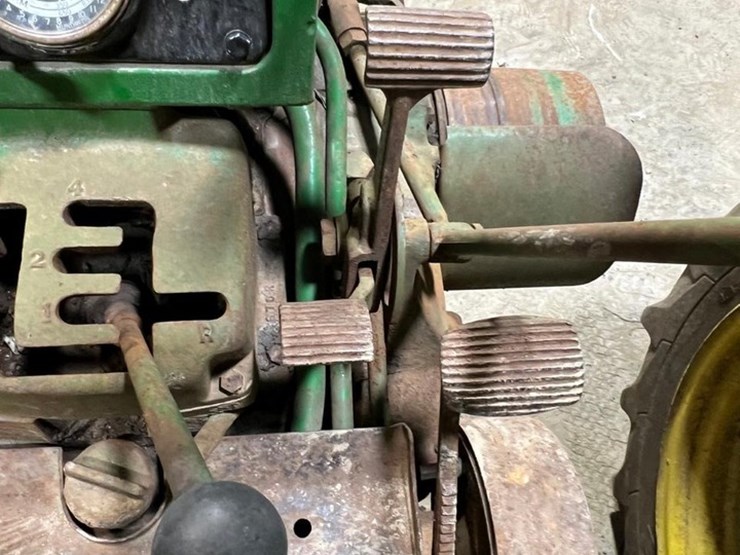 john-deere-530-image-26