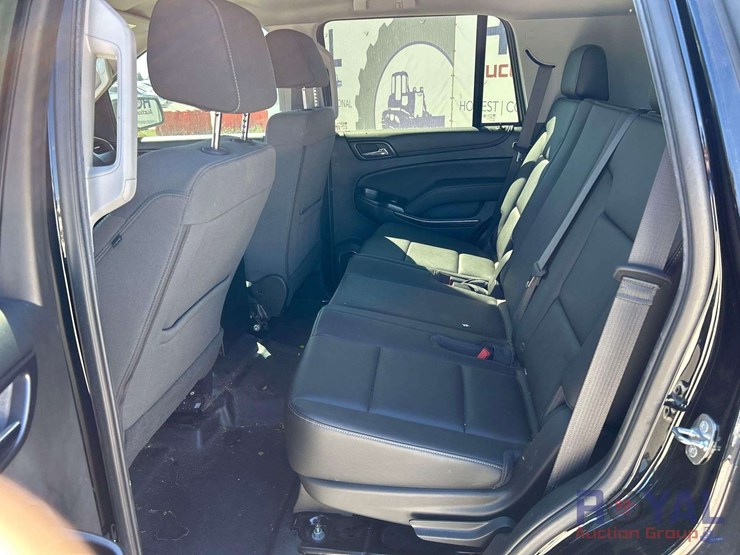 2018-chevrolet-tahoe-image-21