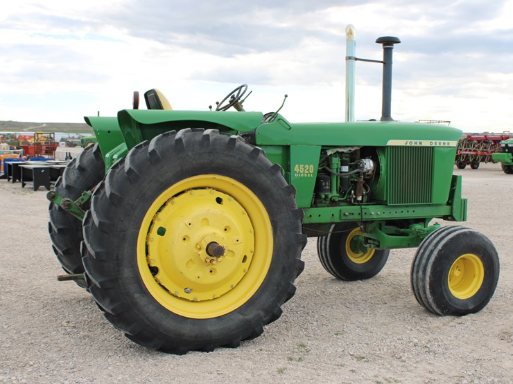 john-deere-4520-image-8