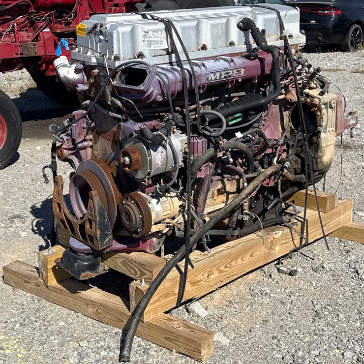 #25432 • INOP Mack MP8505C 6 cyl Power Unit 945323 Inv# 25432