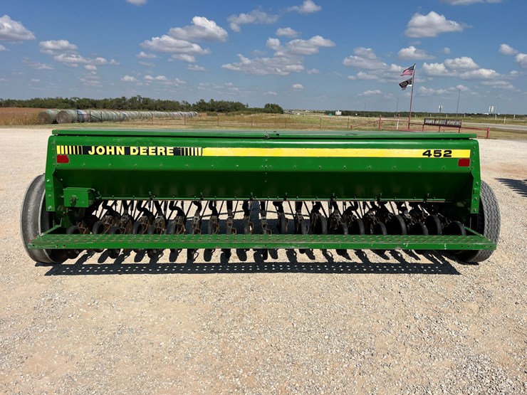 1991-john-deere-452-image-10