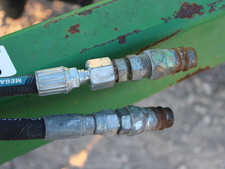 john-deere-1590-image-17