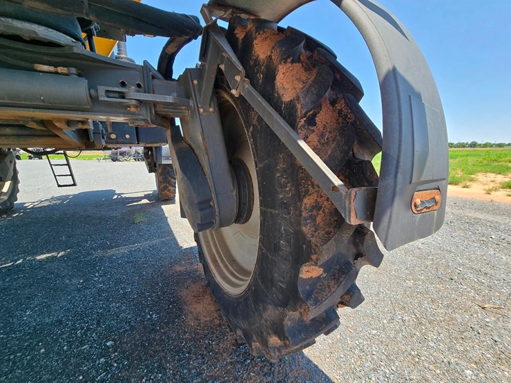 2017-ag-chem-rg1300b-image-37