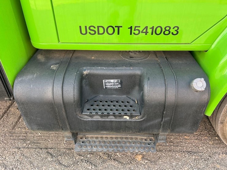 2001-international-4700-image-33