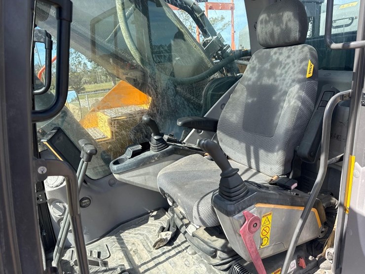 2018-volvo-ec480el-image-33