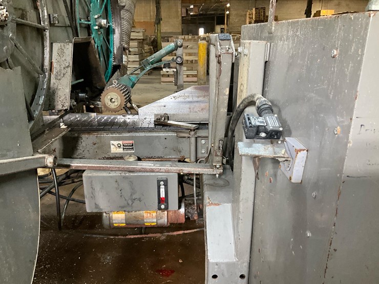 #130-•-wood-mizer-pallet-lumber-resaw-image-12