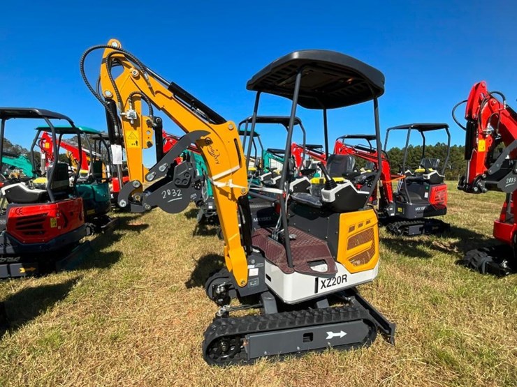 unused-cfg-xz20r-mini-excavator-(rato-image-1
