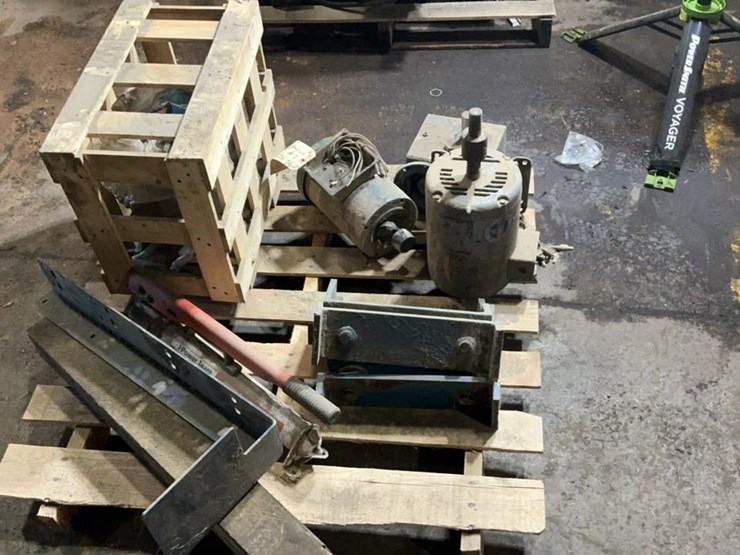 #182-•-electric-motors-and-various-parts-image-3