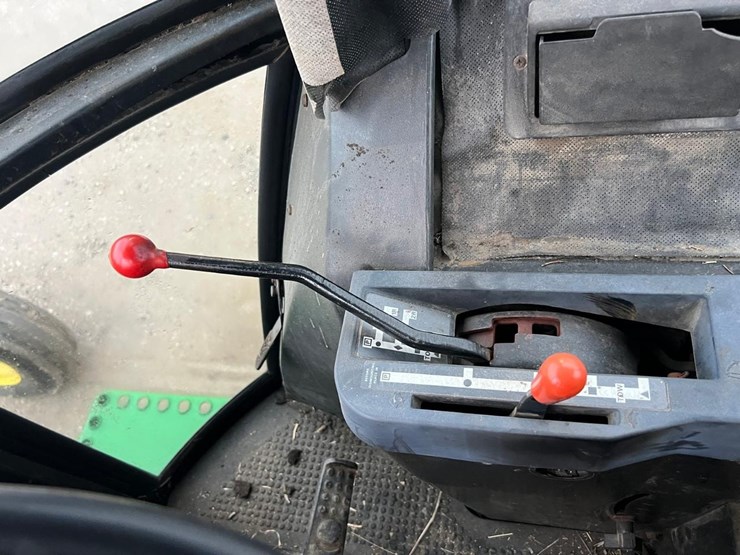 john-deere-4040-image-23