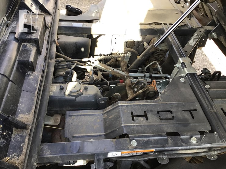 2016-kubota-rtv-x1120-image-21