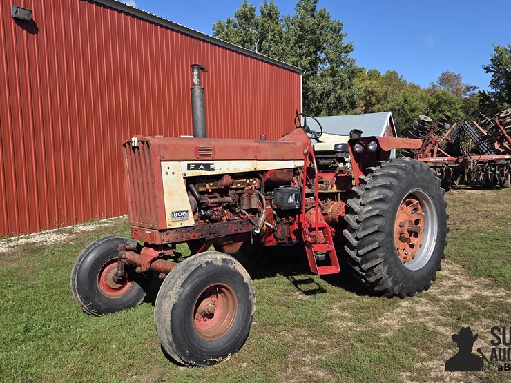 1966-international-806-image-1